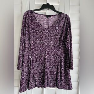 DRESSBARN ROZ & ALI Purple Patterned 3/4 Sleeve V-Neck Top Size XL